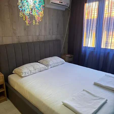 Arolen 3* Νεσέμπαρ